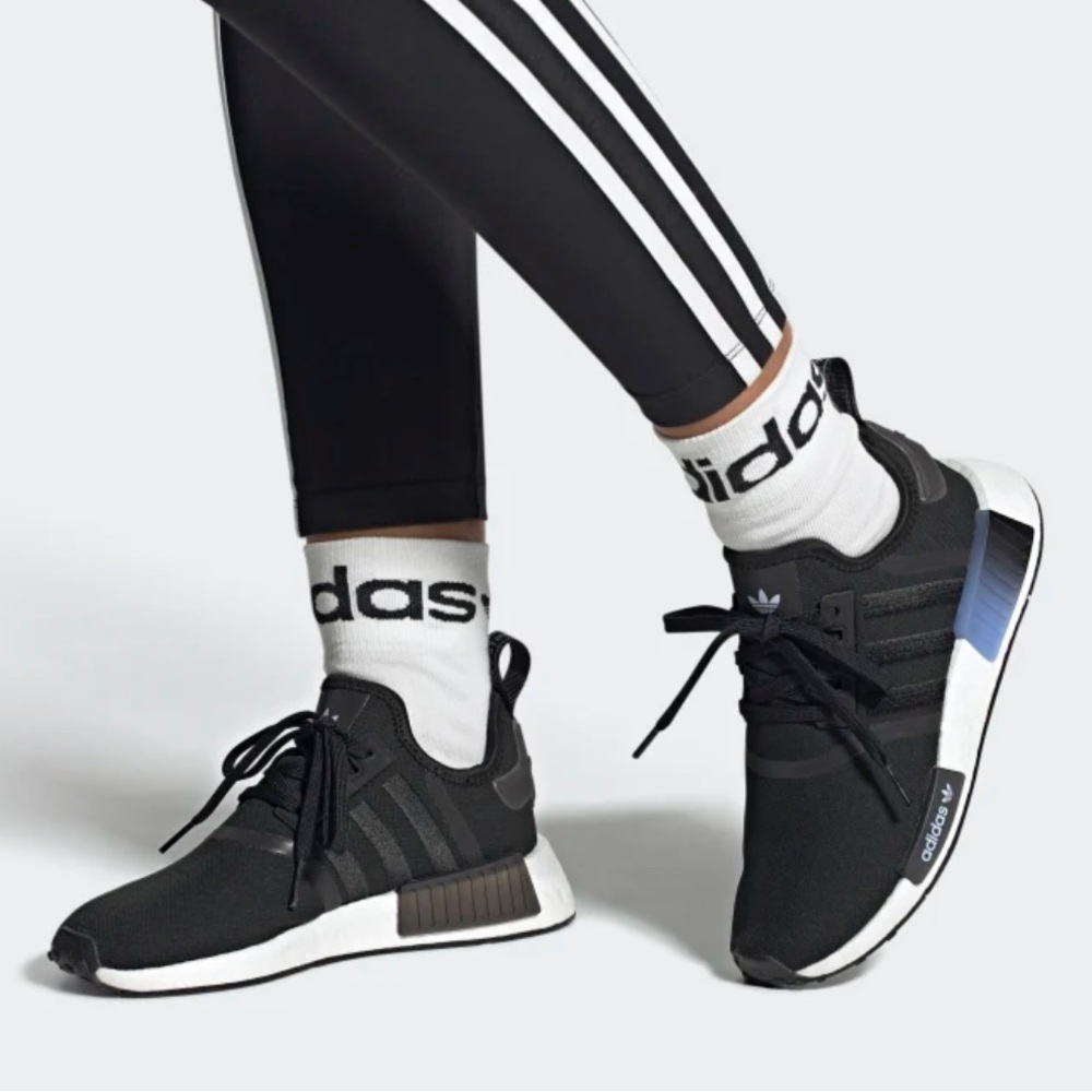 Women's Adidas NMD_R1 Shoes